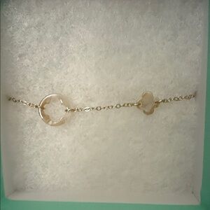 Delicate Gold Chain Bracelet